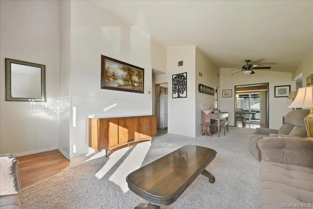 413 Grand Boulevard Deer Park NY 11729