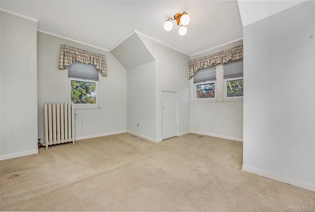 215 Conklin Street Farmingdale NY 11735