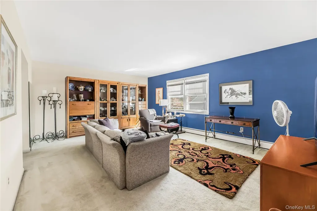 287 Mary Lou Avenue Yonkers NY 10703