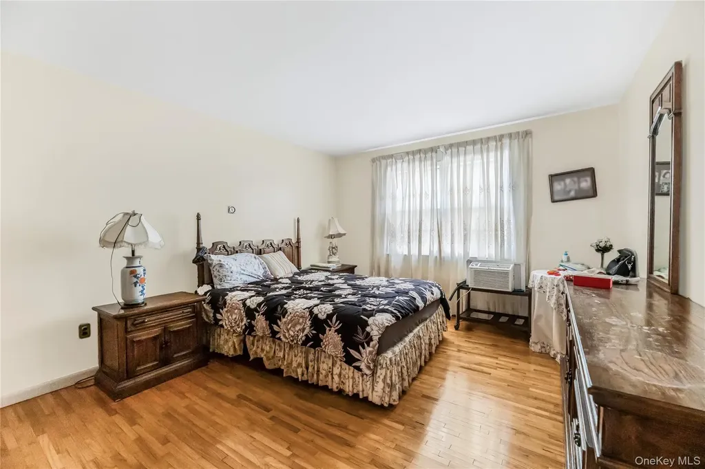 287 Mary Lou Avenue Yonkers NY 10703