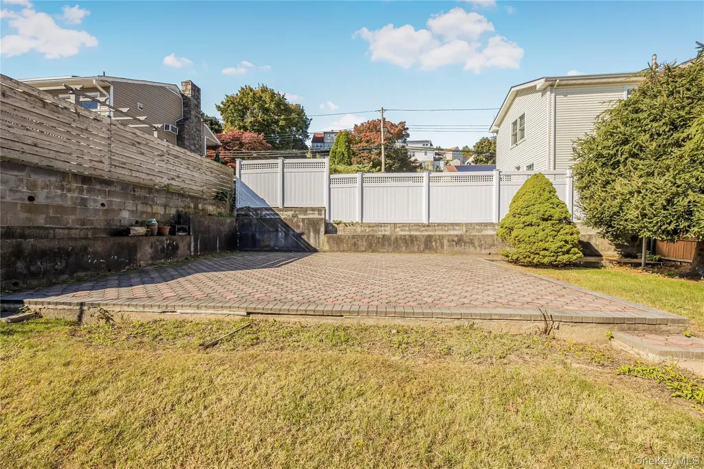 287 Mary Lou Avenue Yonkers NY 10703