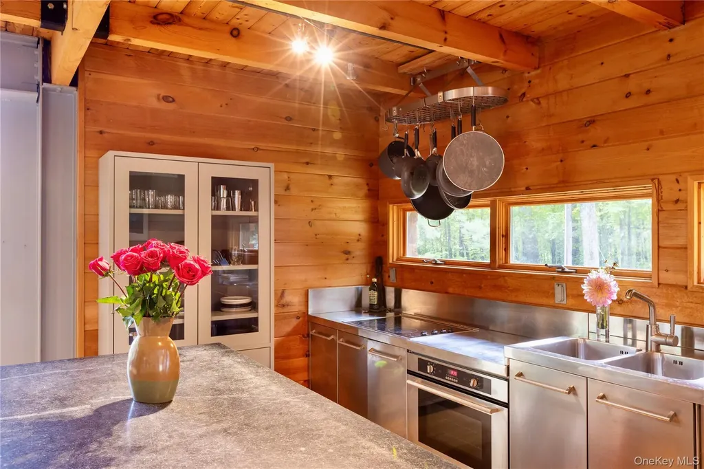 39 Hornbeck Lane Accord NY 12404