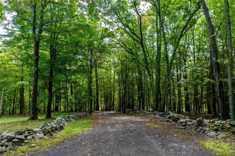39 Hornbeck Lane Accord NY 12404