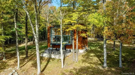 39 Hornbeck Lane Accord NY 12404