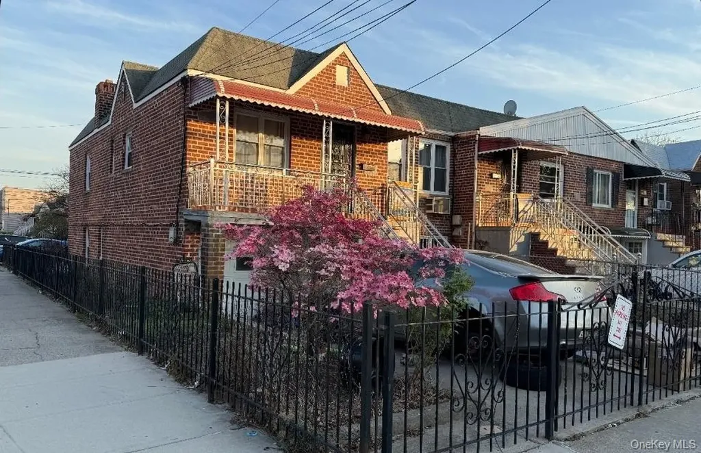 2866 Philip Avenue Bronx NY 10465