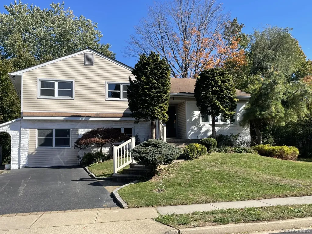 7 Frederick Drive Plainview NY 11803