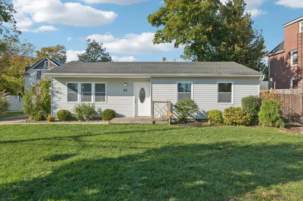 48 Center Avenue Bay Shore NY 11706