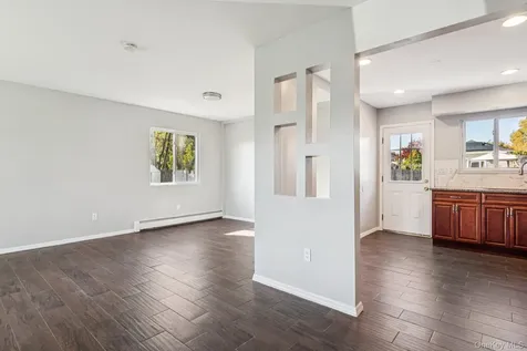 48 Center Avenue Bay Shore NY 11706