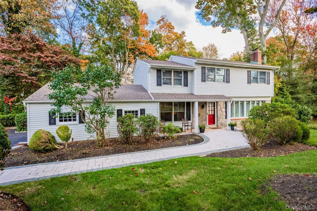 7 Carriage Lane Setauket NY 11733