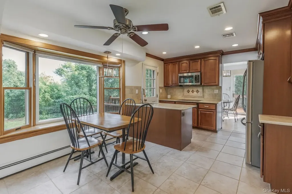 7 Carriage Lane Setauket NY 11733