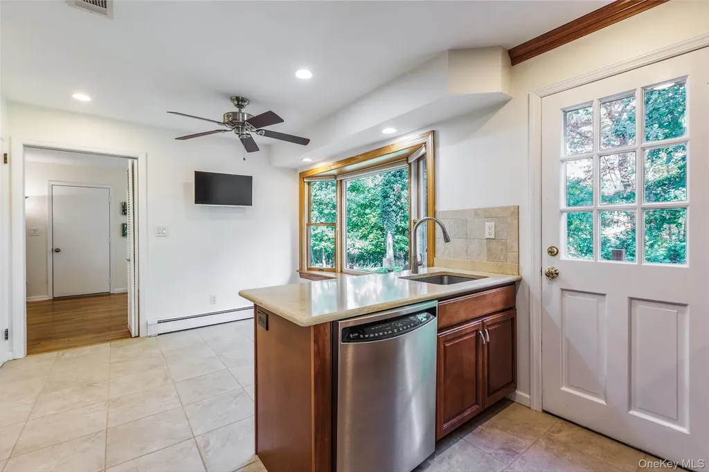 7 Carriage Lane Setauket NY 11733