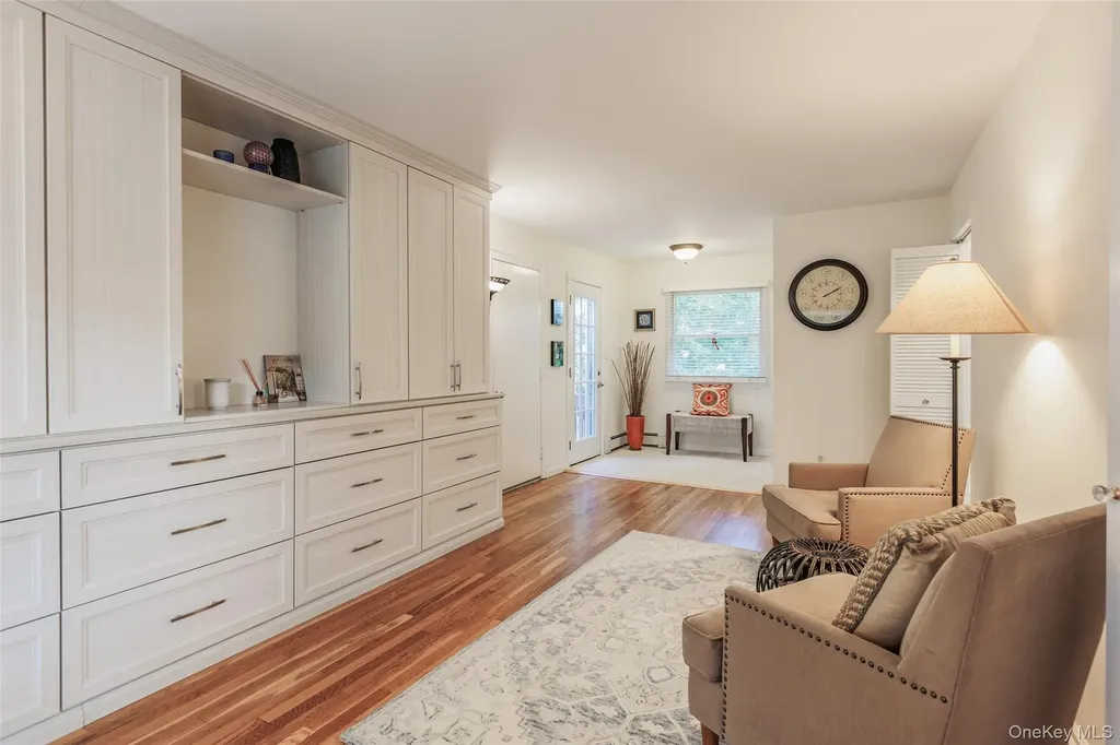 7 Carriage Lane Setauket NY 11733