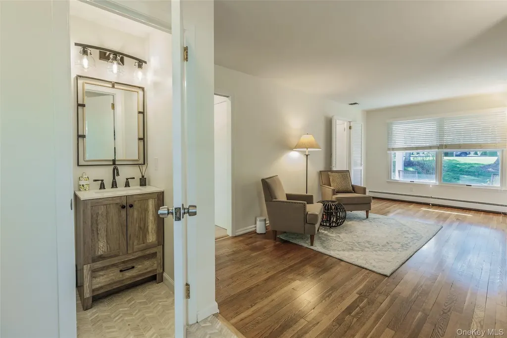 7 Carriage Lane Setauket NY 11733