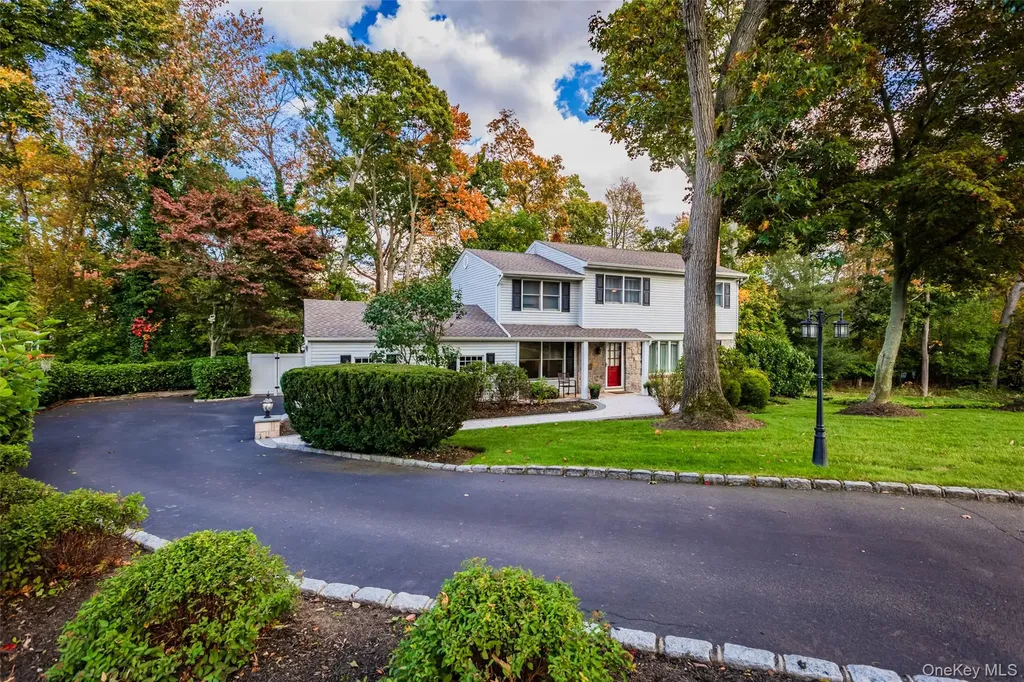 7 Carriage Lane Setauket NY 11733