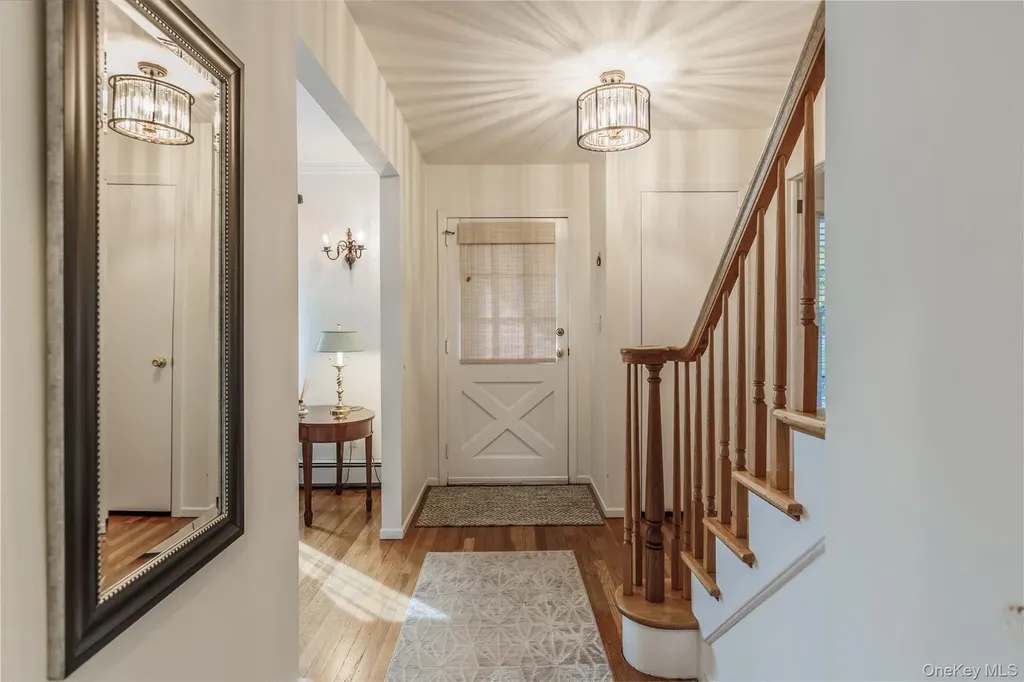 7 Carriage Lane Setauket NY 11733