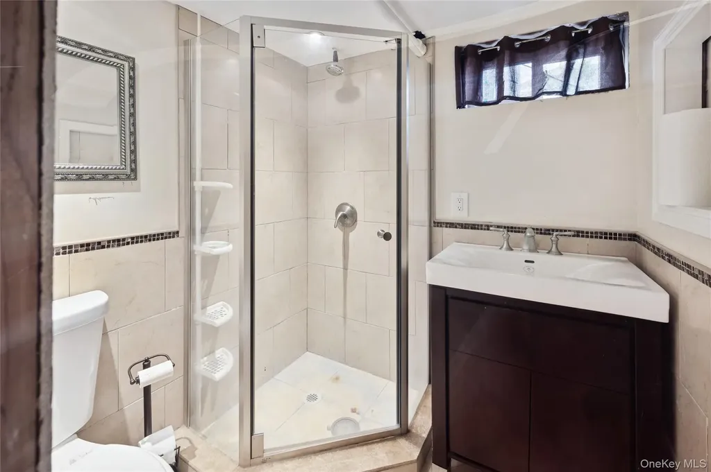 216 Jayne Avenue Patchogue NY 11772