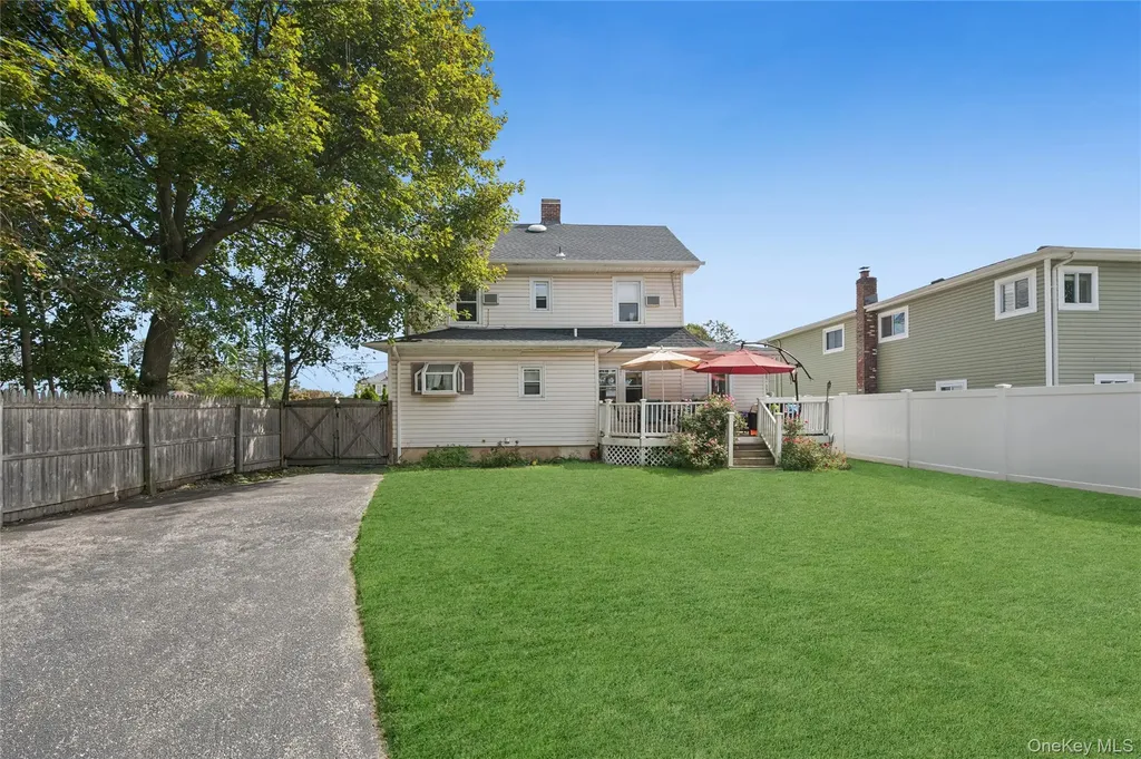 216 Jayne Avenue Patchogue NY 11772