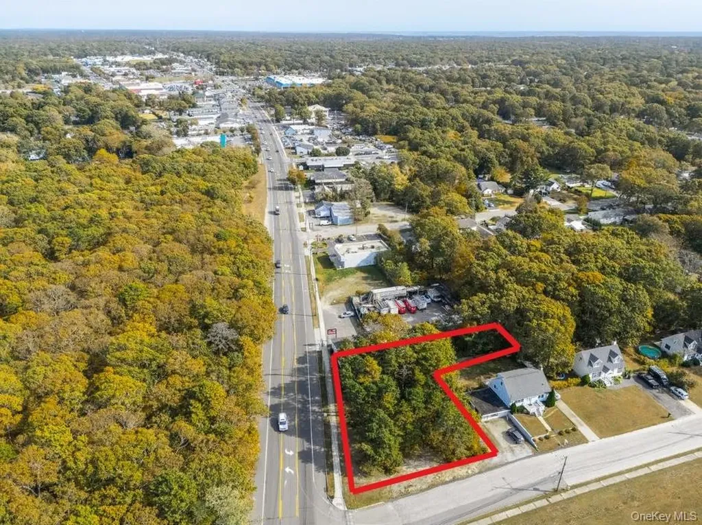 574 Montauk Highway Shirley NY 11967