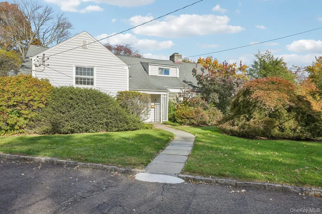 13 Hillview Drive Scarsdale NY 10583