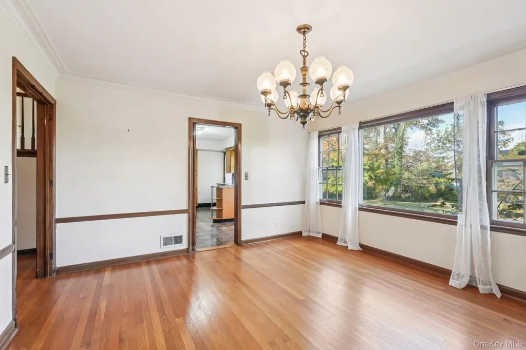 13 Hillview Drive Scarsdale NY 10583