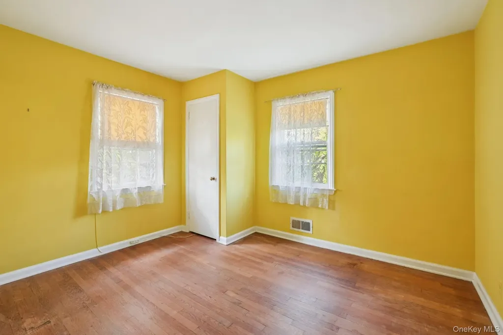 13 Hillview Drive Scarsdale NY 10583
