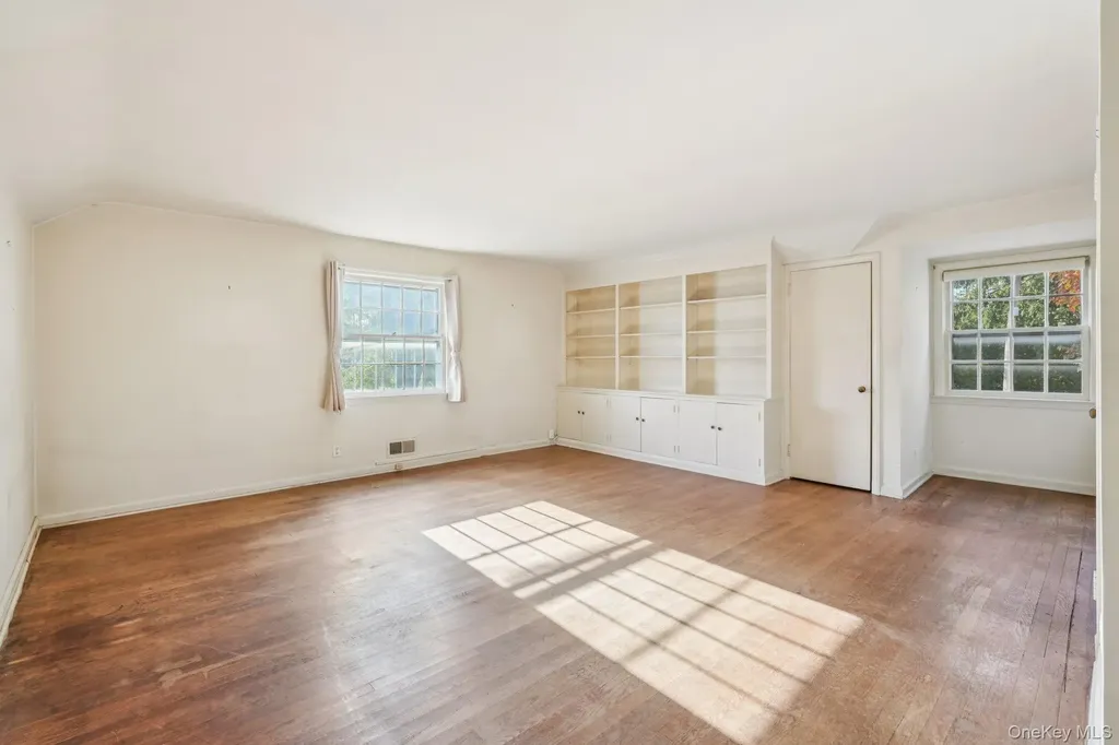 13 Hillview Drive Scarsdale NY 10583