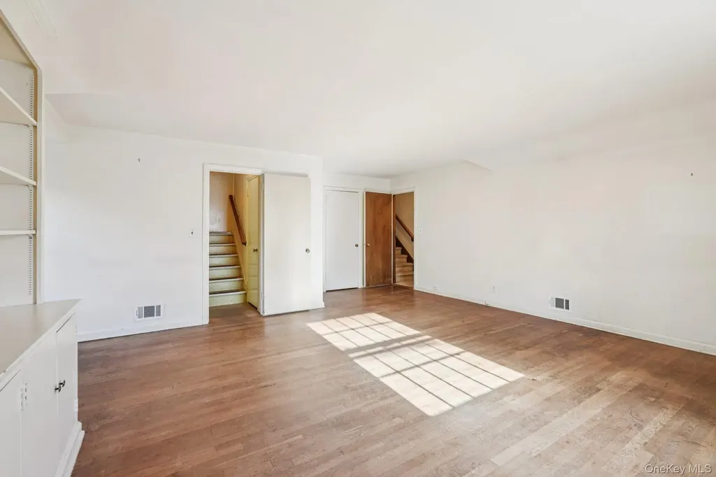 13 Hillview Drive Scarsdale NY 10583