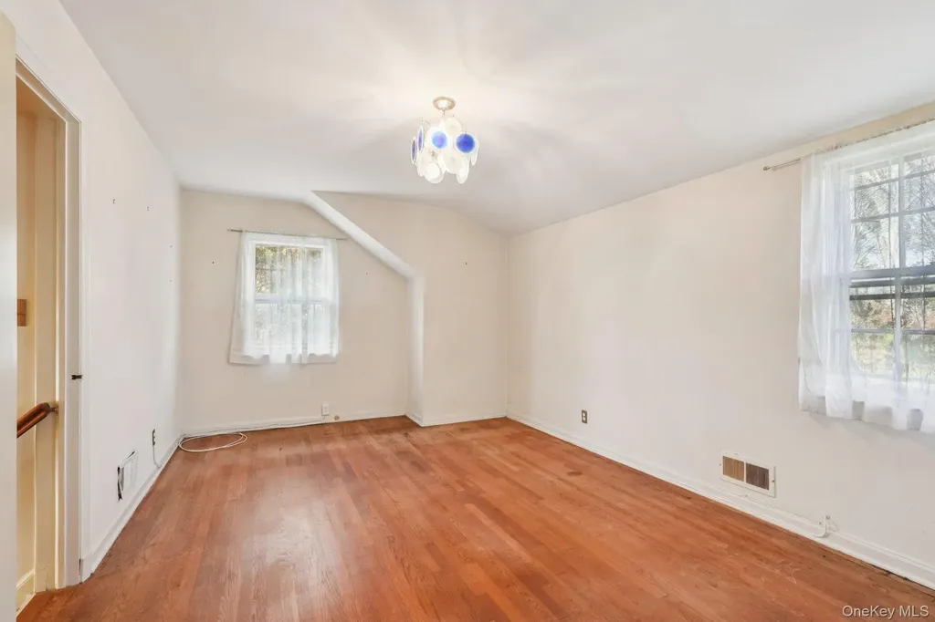 13 Hillview Drive Scarsdale NY 10583