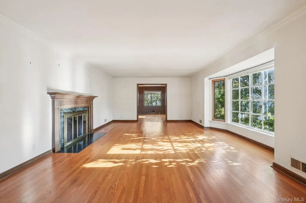 13 Hillview Drive Scarsdale NY 10583