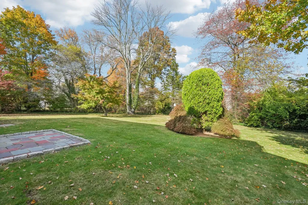 13 Hillview Drive Scarsdale NY 10583