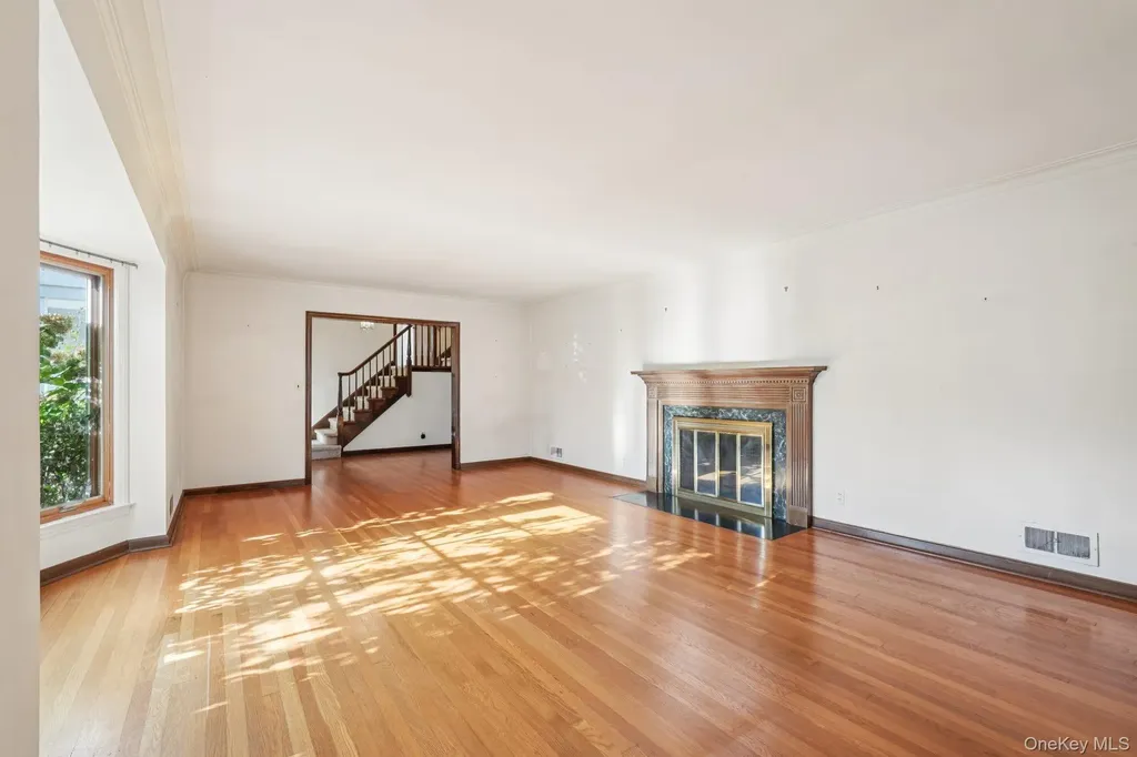 13 Hillview Drive Scarsdale NY 10583