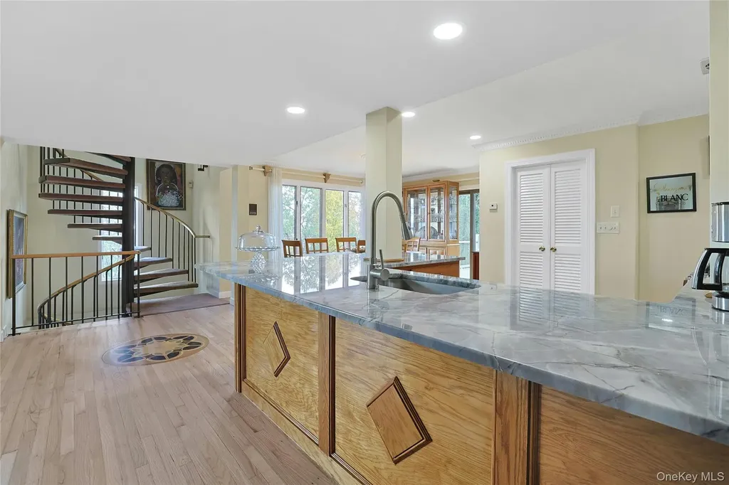 908 Route 9w S Nyack NY 10960