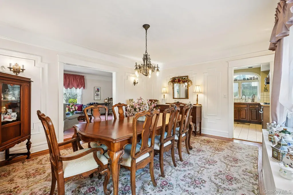 18 Chippewa Road Yonkers NY 10710