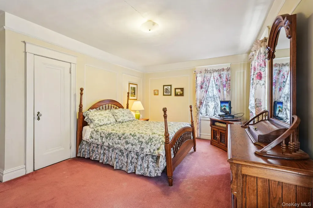 18 Chippewa Road Yonkers NY 10710