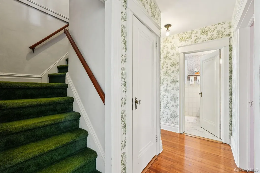 18 Chippewa Road Yonkers NY 10710