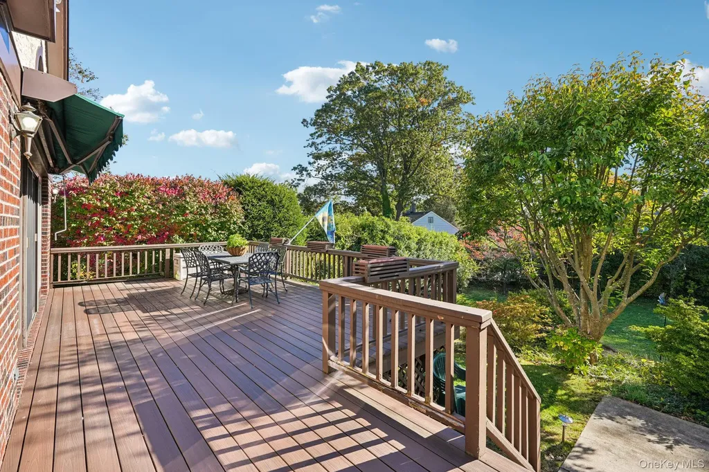 18 Chippewa Road Yonkers NY 10710