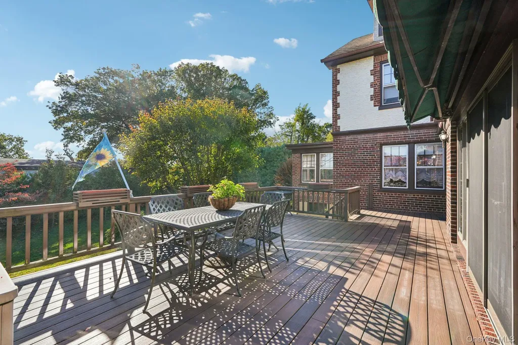 18 Chippewa Road Yonkers NY 10710