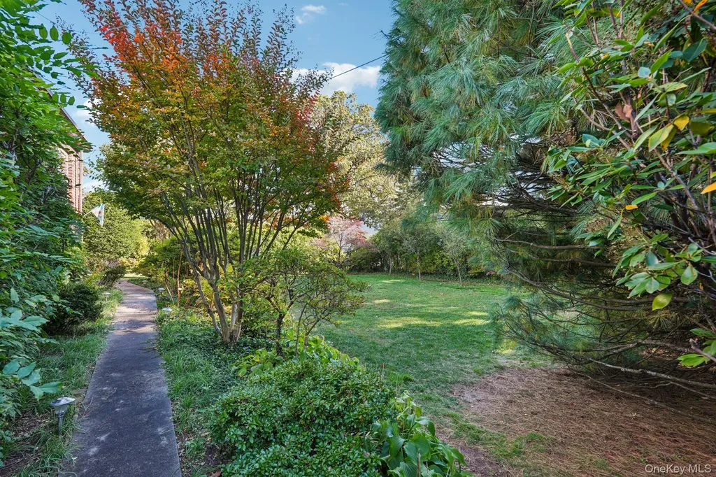 18 Chippewa Road Yonkers NY 10710
