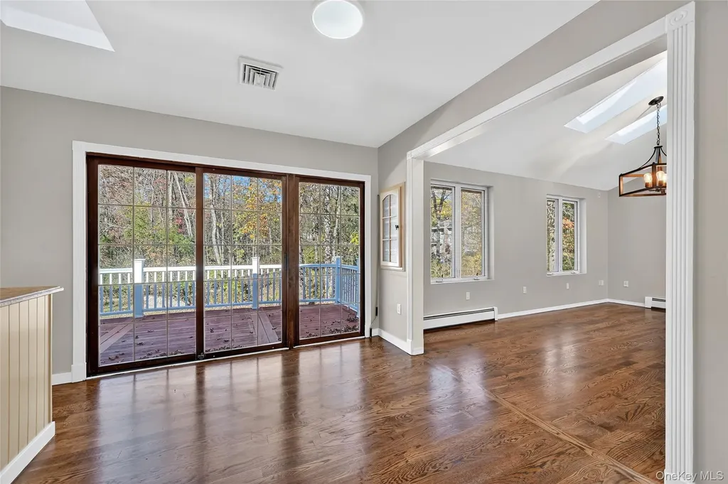 40 Clara Avenue New Windsor NY 12553