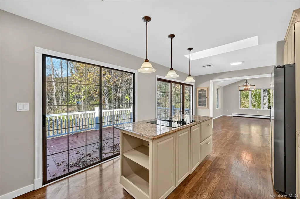40 Clara Avenue New Windsor NY 12553