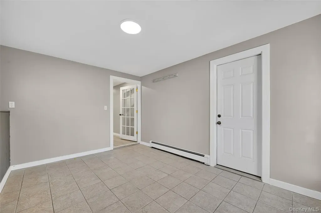 40 Clara Avenue New Windsor NY 12553