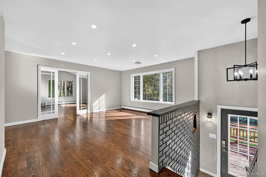 40 Clara Avenue New Windsor NY 12553