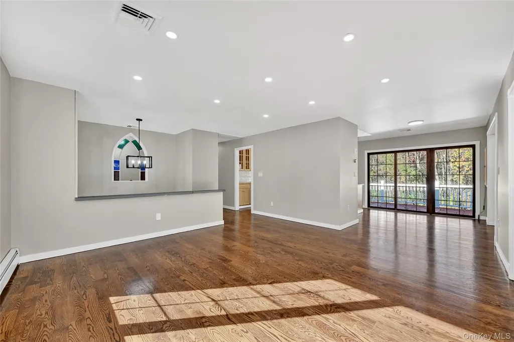 40 Clara Avenue New Windsor NY 12553