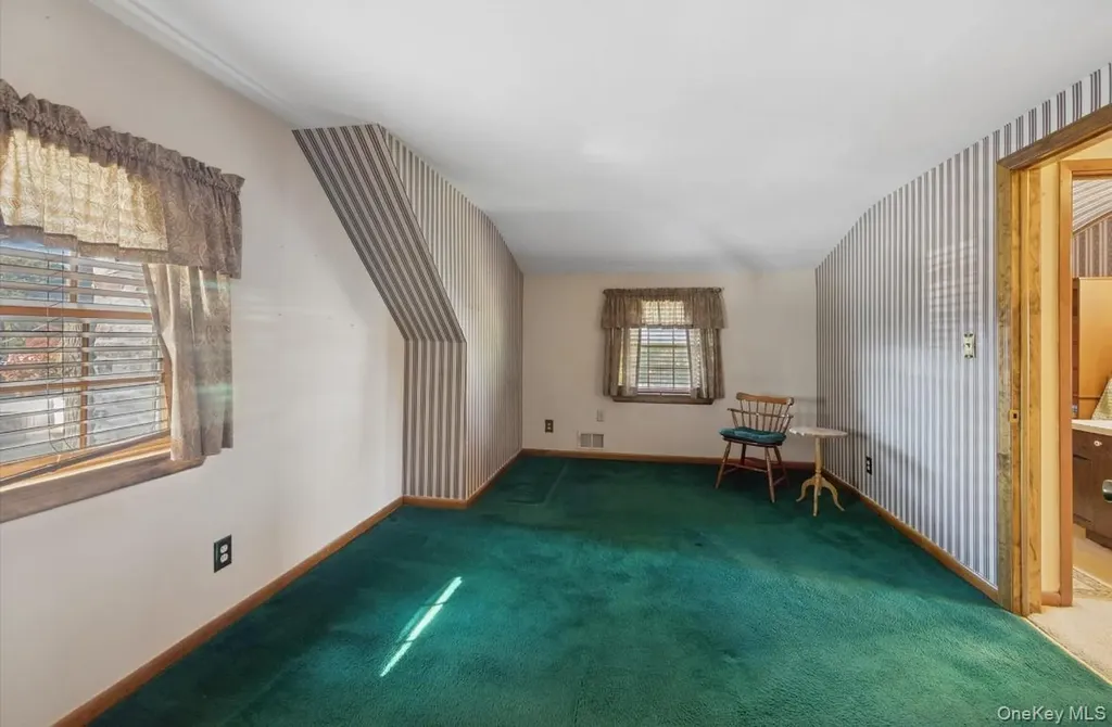 43 Briarcliff Road Westbury NY 11590