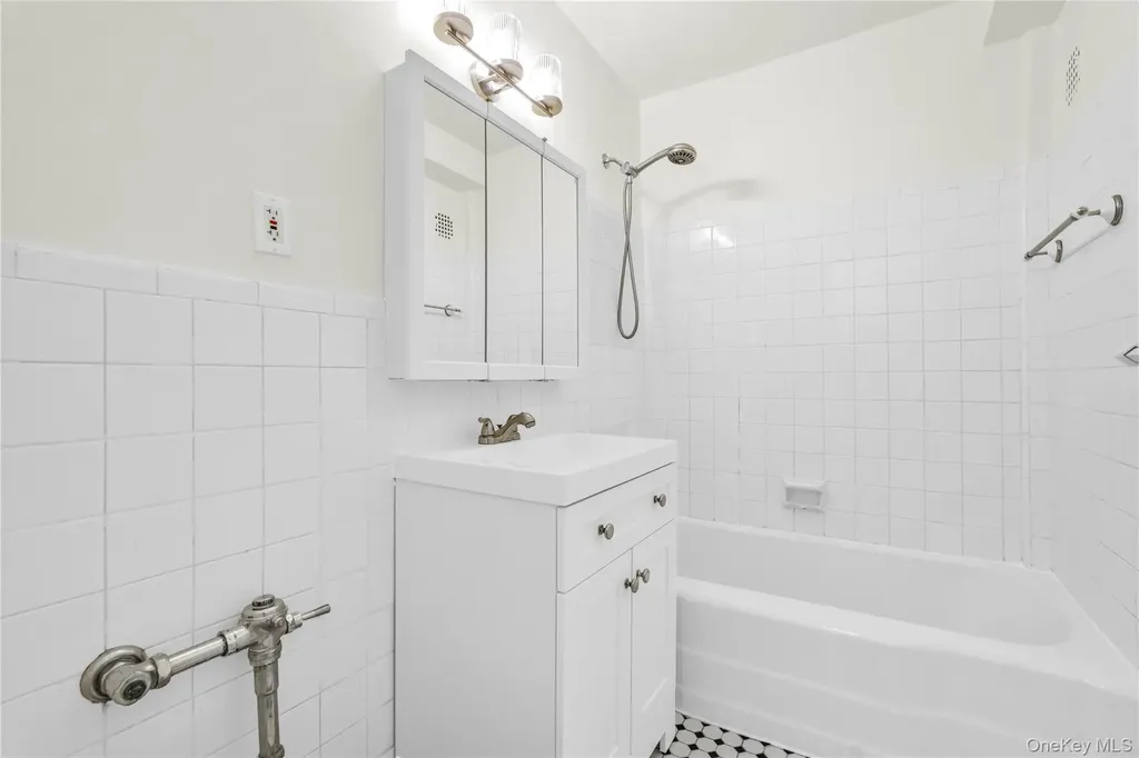 34-20 Parsons Boulevard Flushing NY 11354