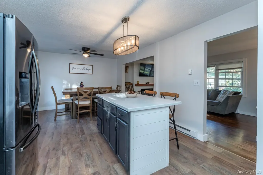 30 Willow Road Saugerties NY 12477