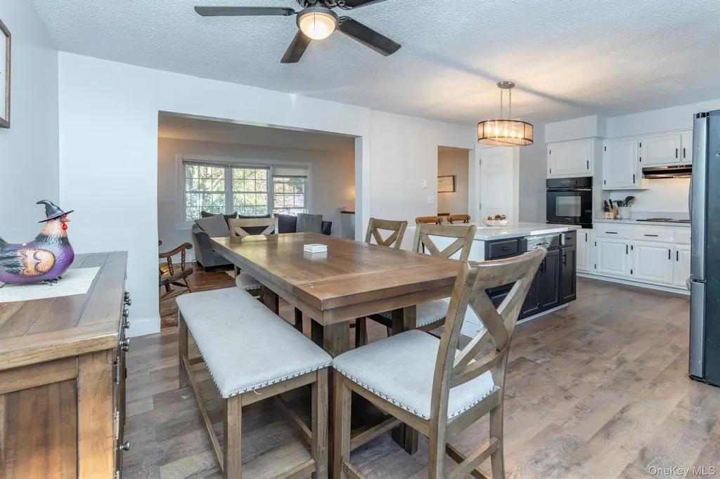 30 Willow Road Saugerties NY 12477