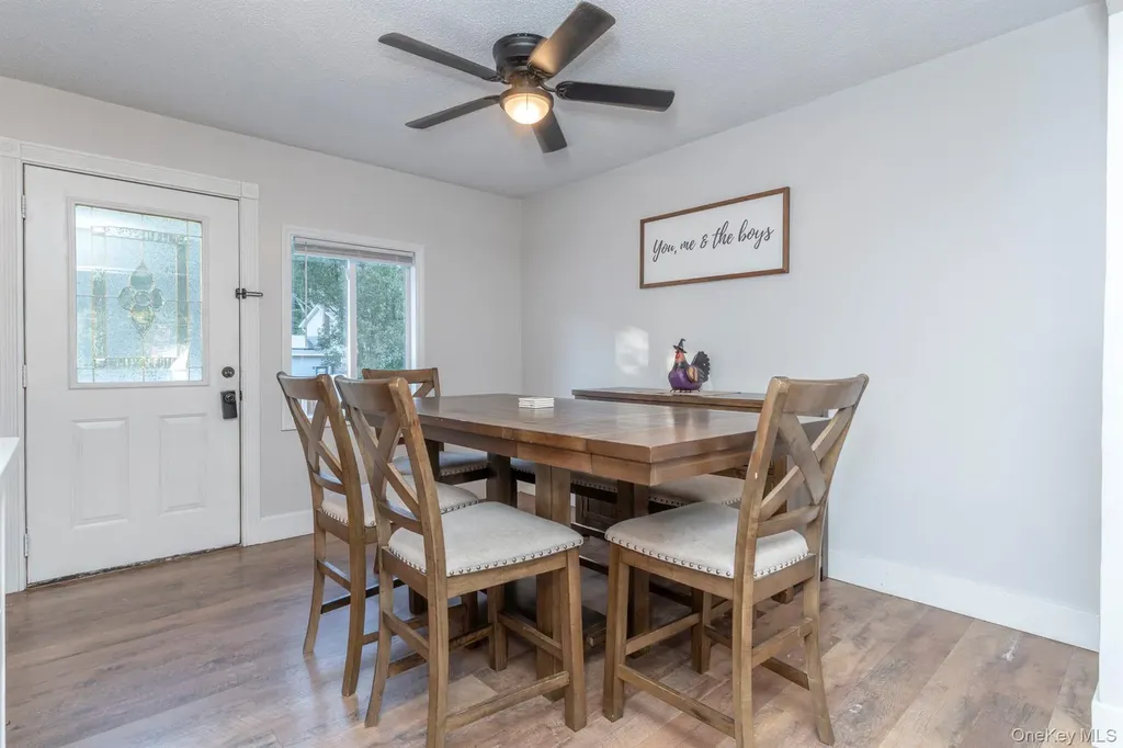 30 Willow Road Saugerties NY 12477