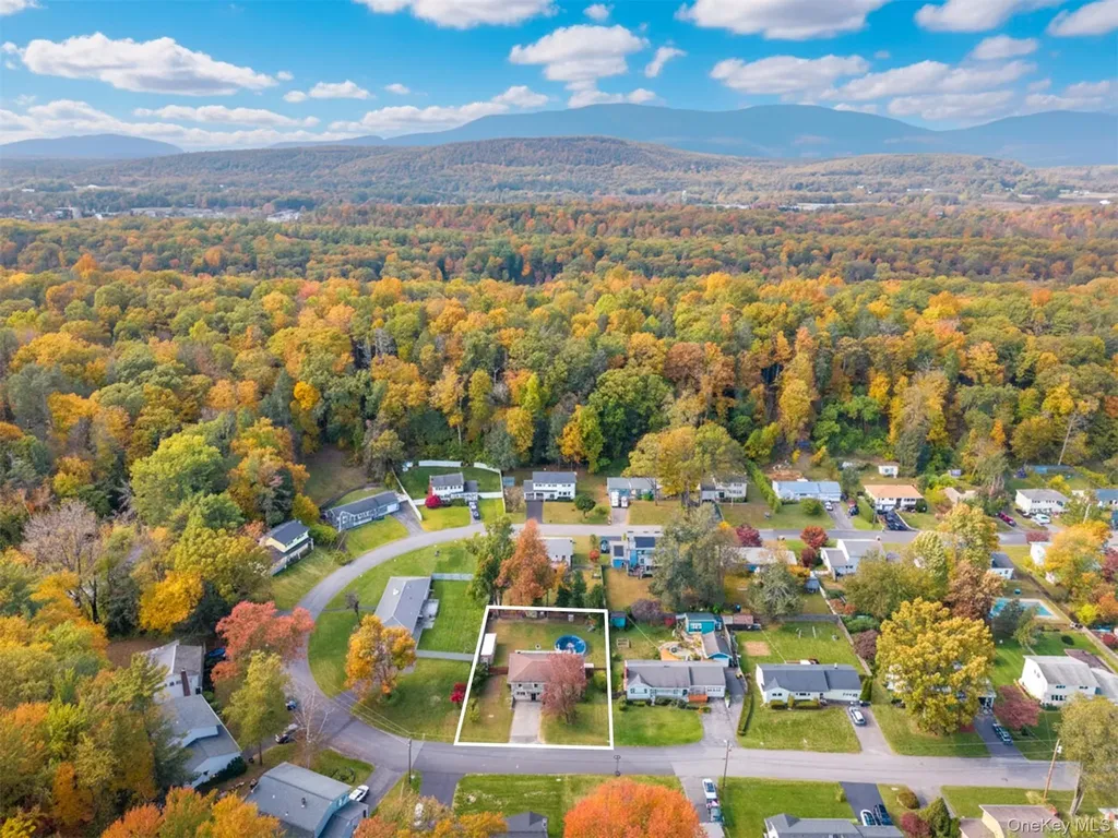 30 Willow Road Saugerties NY 12477