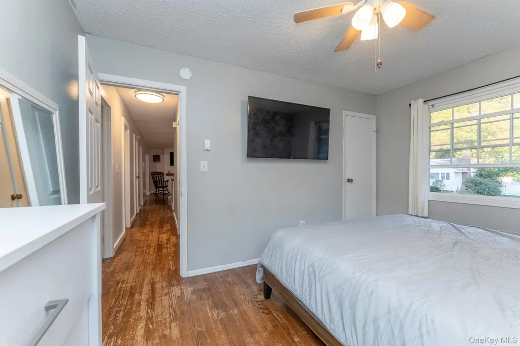 30 Willow Road Saugerties NY 12477